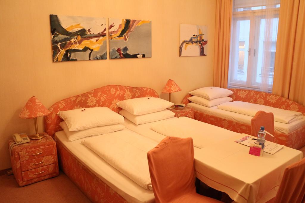 Hotel Schweizerhof Viena Habitación foto